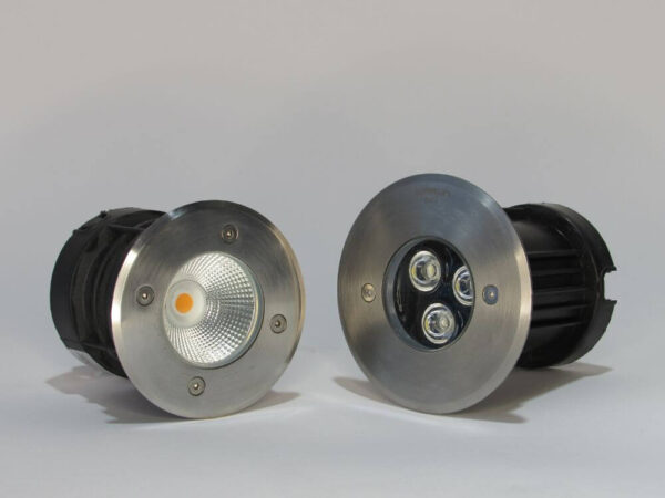 photo contains of a 2 types cob underground 5w