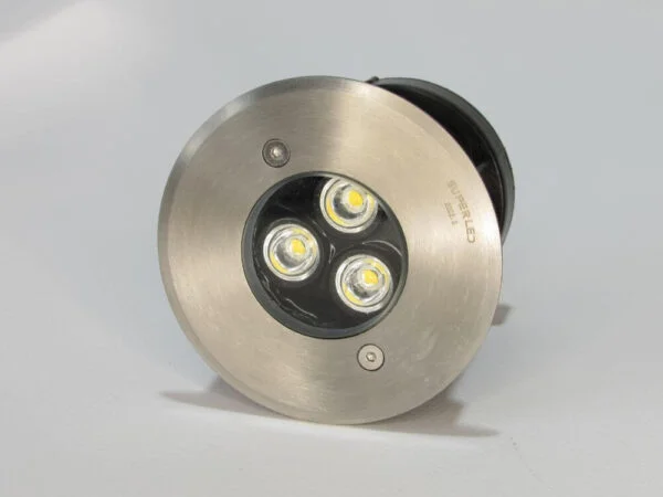 front side of a round underground spot 3.1w